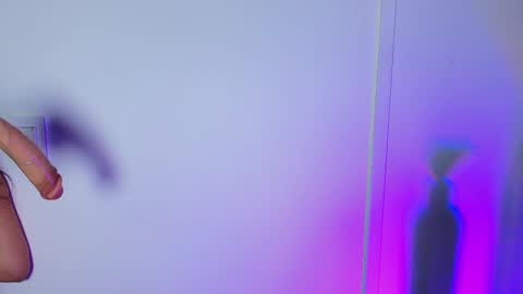 Snapshot of lizz_tender chatting on 02/22/25, 06:52 Lizz online show from 02/22/25, 06:52