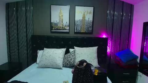 Snapshot of lizz_tender chatting on 10/04/25, 11:52 Lizz online show from 10/04/25, 11:52