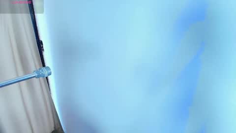 Snapshot of lizz_tender chatting on 10/15/25, 12:27 Lizz online show from 10/15/25, 12:27