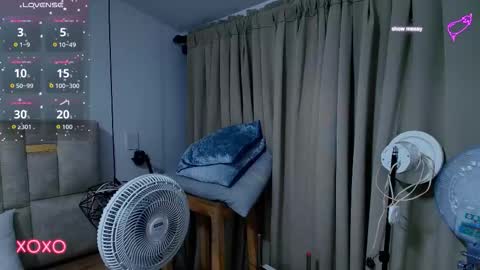 Snapshot of lizz_tender chatting on 11/08/25, 10:26 Lizz online show from 11/08/25, 10:26