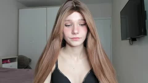 lizza_a online show from 05/12/26, 05:04