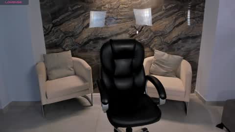 Lizzi  online show from 01/26/25, 10:13