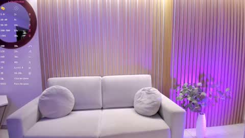 Lizzi  online show from 03/12/25, 02:30