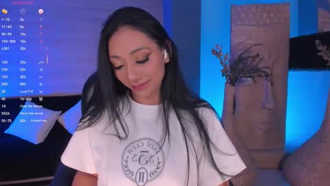 Lizzi  online show from 09/24/25, 10:02