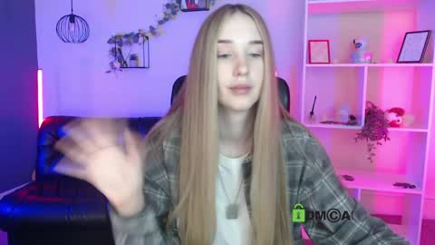 Snapshot of lizzie_boom chatting on 05/11/26, 08:42 lizzie_boom online show from 05/11/26, 08:42