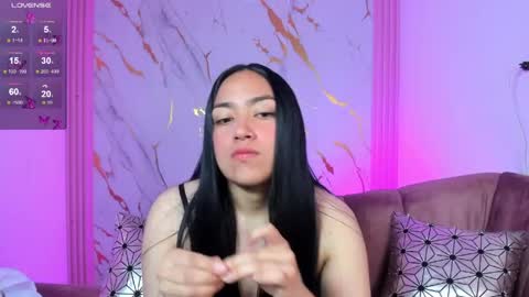 Snapshot of lizziee_m chatting on 05/07/26, 02:11 lizziee_m online show from 05/07/26, 02:11