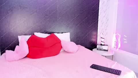 I am Lizz online show from 03/07/25, 12:01