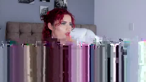 lizzy_red_ online show from 04/17/26, 08:56