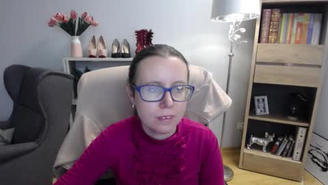 Lizzy online show from 11/27/25, 05:31