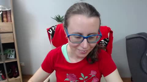 Lizzy online show from 05/05/26, 06:21