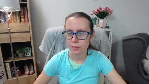 Lizzy online show from 06/09/26, 04:24