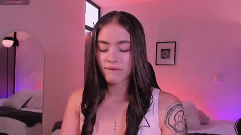 Snapshot of lizzycolins chatting on 06/24/26, 07:13 Lizzy Colins online show from 06/24/26, 07:13