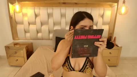 LIZZY RAVEN online show from 07/01/26, 11:45