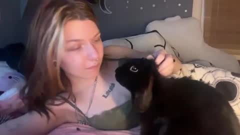 lizzybunny online show from 01/22/25, 04:55