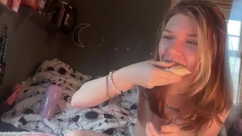 lizzybunny online show from 01/29/25, 02:00