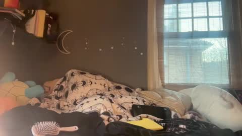 lizzybunny online show from 03/01/25, 05:05