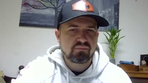 Snapshot of lj345689 chatting on 12/22/25, 12:29 lj345689 online show from 12/22/25, 12:29