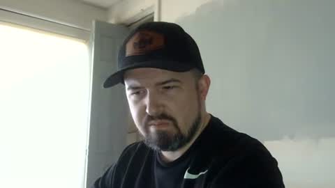 Snapshot of lj345689 chatting on 12/22/25, 08:17 lj345689 online show from 12/22/25, 08:17