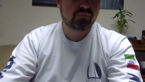 Snapshot of lj345689 chatting on 05/01/26, 04:33 lj345689 online show from 05/01/26, 04:33