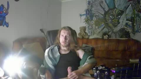 lkonig504475 online show from 10/26/25, 07:14