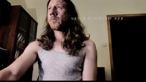 lkonig504475 online show from 04/05/26, 09:23