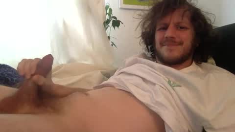 Snapshot of llazer1 chatting on 02/01/26, 11:20 llazer1 online show from 02/01/26, 11:20