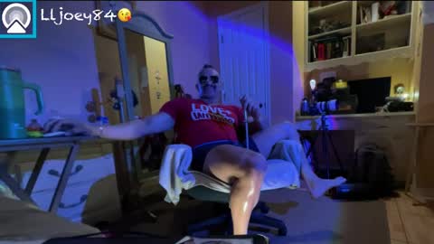 lljoey84 online show from 04/25/26, 05:43