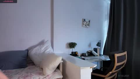 Arina online show from 02/21/25, 08:29