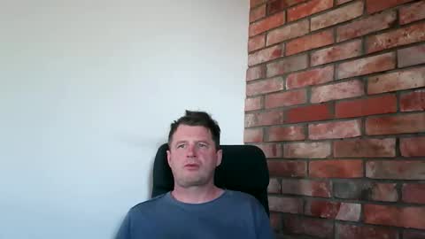 Snapshot of lllukasssxxx chatting on 05/29/26, 04:49 lllukasssxxx online show from 05/29/26, 04:49