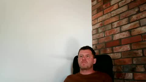 Snapshot of lllukasssxxx chatting on 06/17/26, 11:45 lllukasssxxx online show from 06/17/26, 11:45