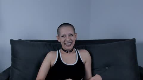 Snapshot of lnxmst chatting on 11/08/25, 11:03 Lynx Mist online show from 11/08/25, 11:03