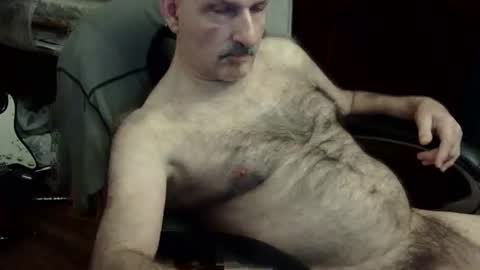 loades182025 online show from 11/20/25, 03:28