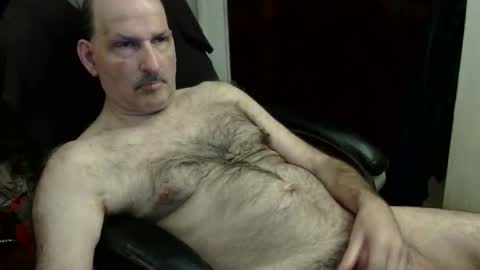 loades182025 online show from 12/14/25, 06:41