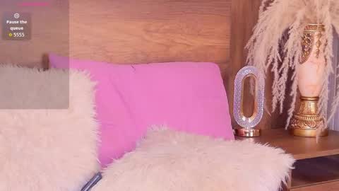  LOANA  online show from 05/06/26, 06:13