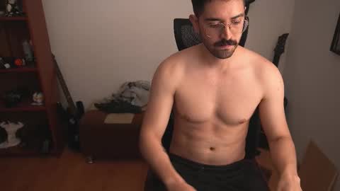 Snapshot of lobito_blanco97 chatting on 09/25/25, 03:49 Lobito blanco Thefckingwolf main account online show from 09/25/25, 03:49