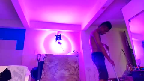edwin online show from 04/28/26, 07:24