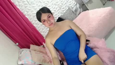 Snapshot of lobotara69 chatting on 02/25/25, 12:36 Thea online show from 02/25/25, 12:36