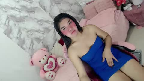 Snapshot of lobotara69 chatting on 12/03/25, 08:51 Thea online show from 12/03/25, 08:51