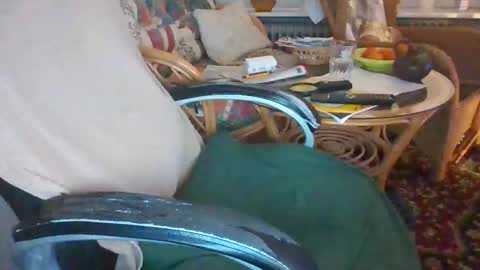 loewe39238 online show from 11/23/25, 04:34