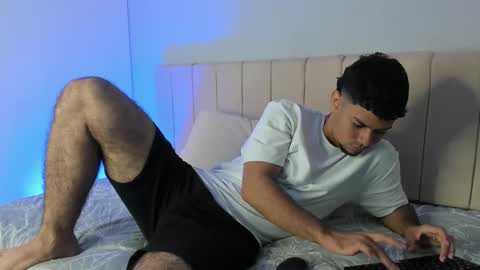 Snapshot of logan_9_ chatting on 03/30/26, 02:23 logan online show from 03/30/26, 02:23