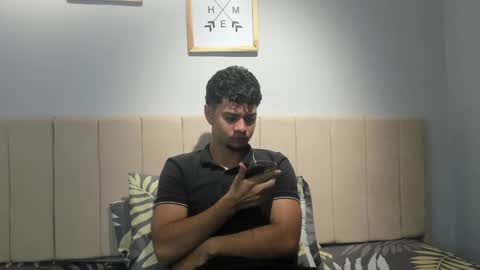 Snapshot of logan_9_ chatting on 05/05/26, 04:42 logan online show from 05/05/26, 04:42