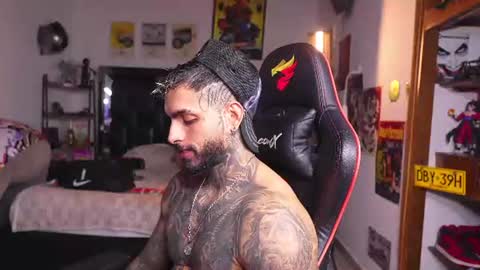 logan_hugh8 online show from 06/10/26, 10:25