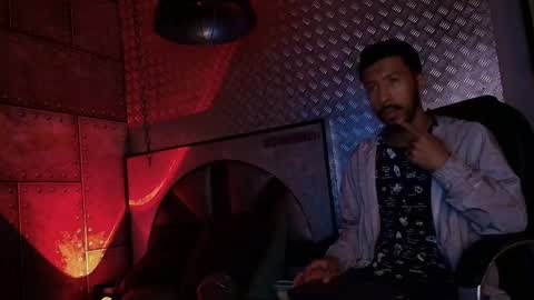 Snapshot of logan_mercer chatting on 12/03/25, 03:14 logan_mercer online show from 12/03/25, 03:14