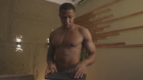 logan_varela online show from 09/15/25, 10:48