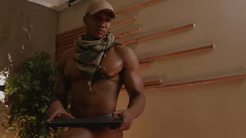 logan_varela online show from 11/07/25, 01:33