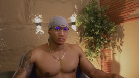 logan_varela online show from 11/12/25, 12:16