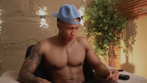 logan_varela online show from 11/16/25, 12:44