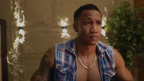 logan_varela online show from 11/20/25, 01:44