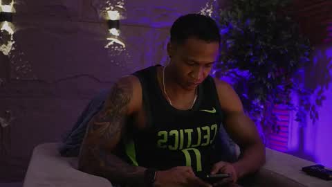 logan_varela online show from 12/03/25, 12:58