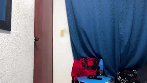 Snapshot of logan_x3 chatting on 01/07/26, 03:31 Logan online show from 01/07/26, 03:31